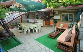 Guesthouse Adi